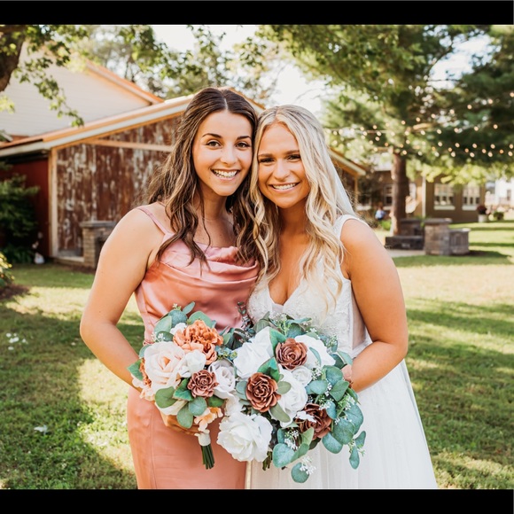 Meet your Posher, Beth - Picture 3 of 4